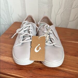 NWT Olukai Women’s Sneakers